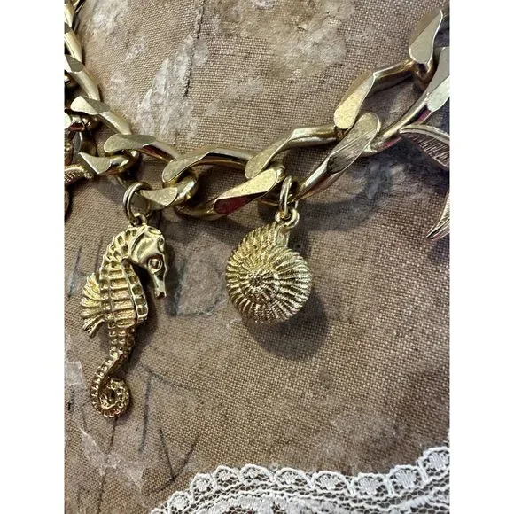 CHRISTIAN DIOR Necklace Seashell Shell Starfish Seahorse Chunky Gold Tone - Picture 5 of 15